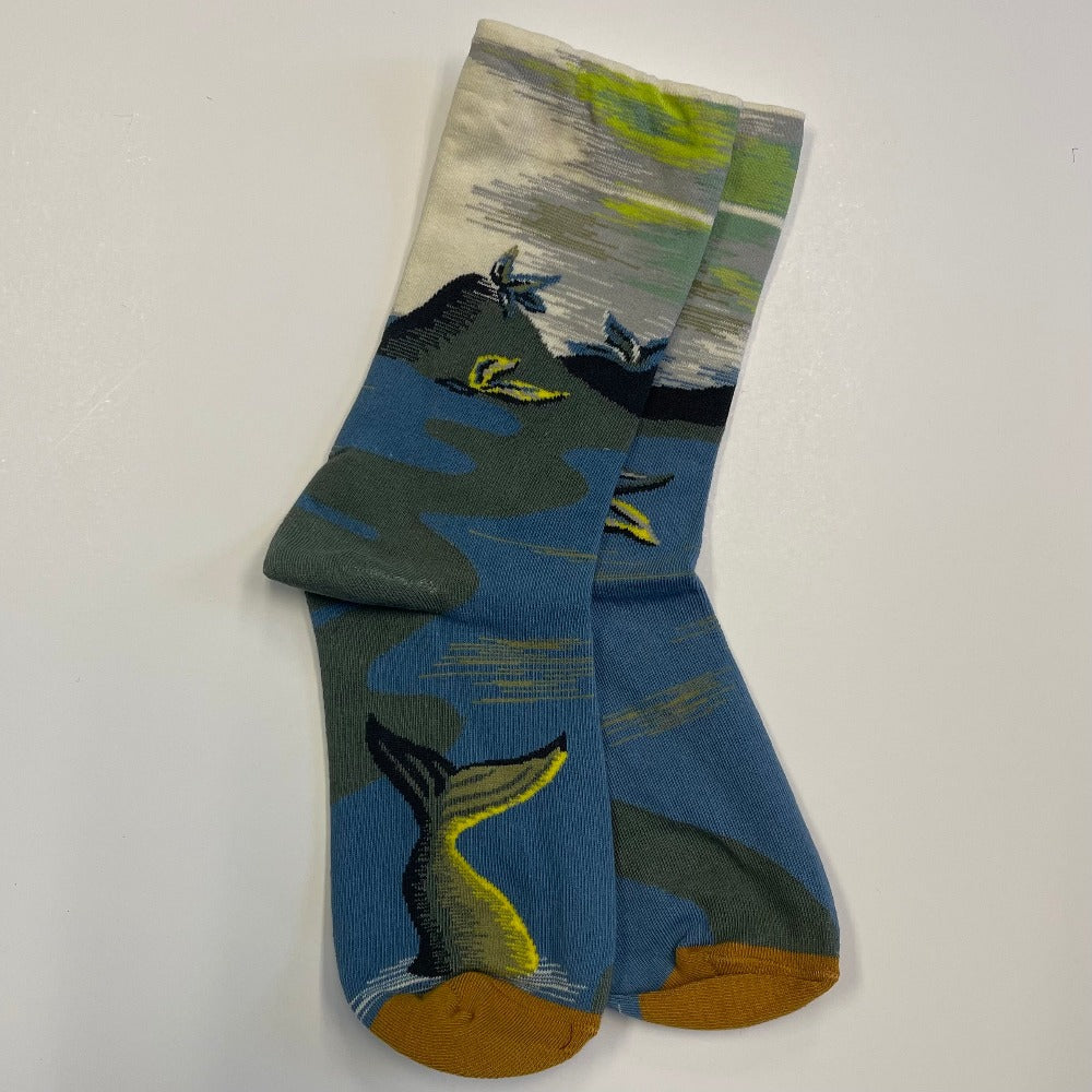 Island patterned sock