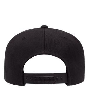 Sport-Tek® Yupoong® Flat Bill Snapback Cap(6 panel)